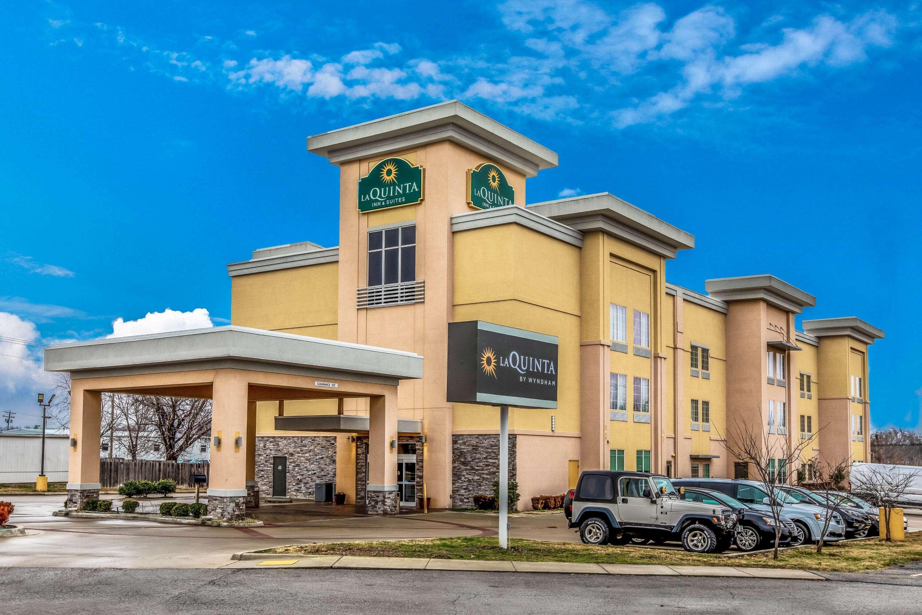 La Quinta By Wyndham Claremore Esterno foto